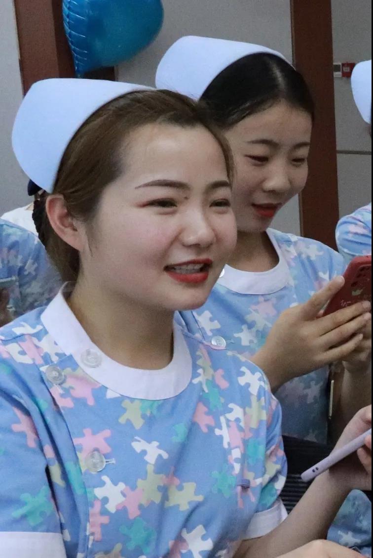 致敬最美天使 ▏西安经开妇幼医院召开“5.12护士节”表彰庆祝大会(图19)